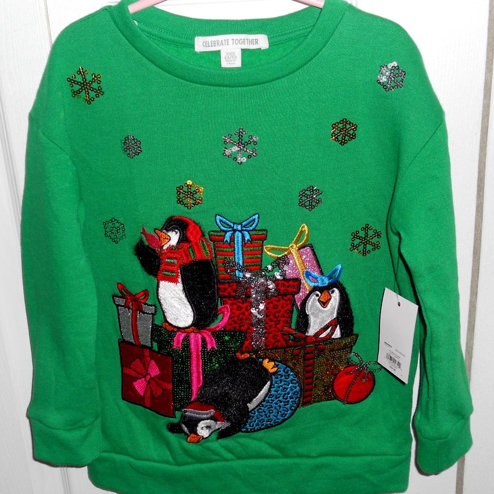 NWT Celebrate Together Unisex 4/5 Green Sweatshirt Penguins Presents Snowflakes